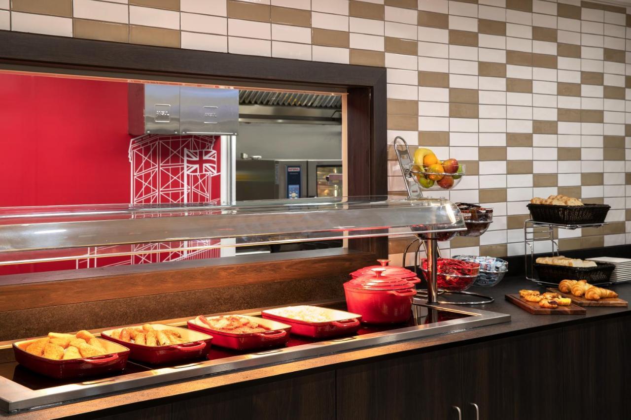 Ramada By Wyndham Leeds East Hotel Kültér fotó