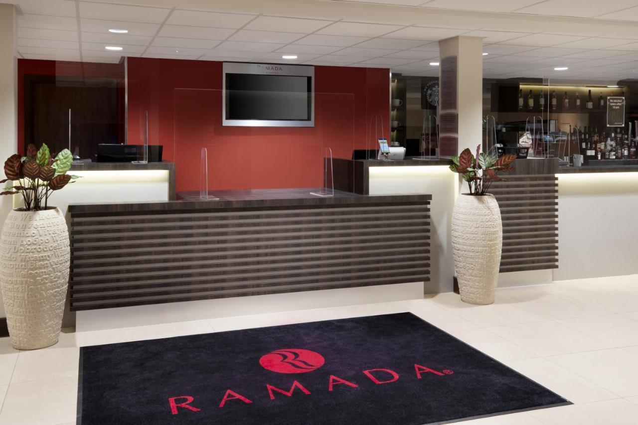 Ramada By Wyndham Leeds East Hotel Kültér fotó